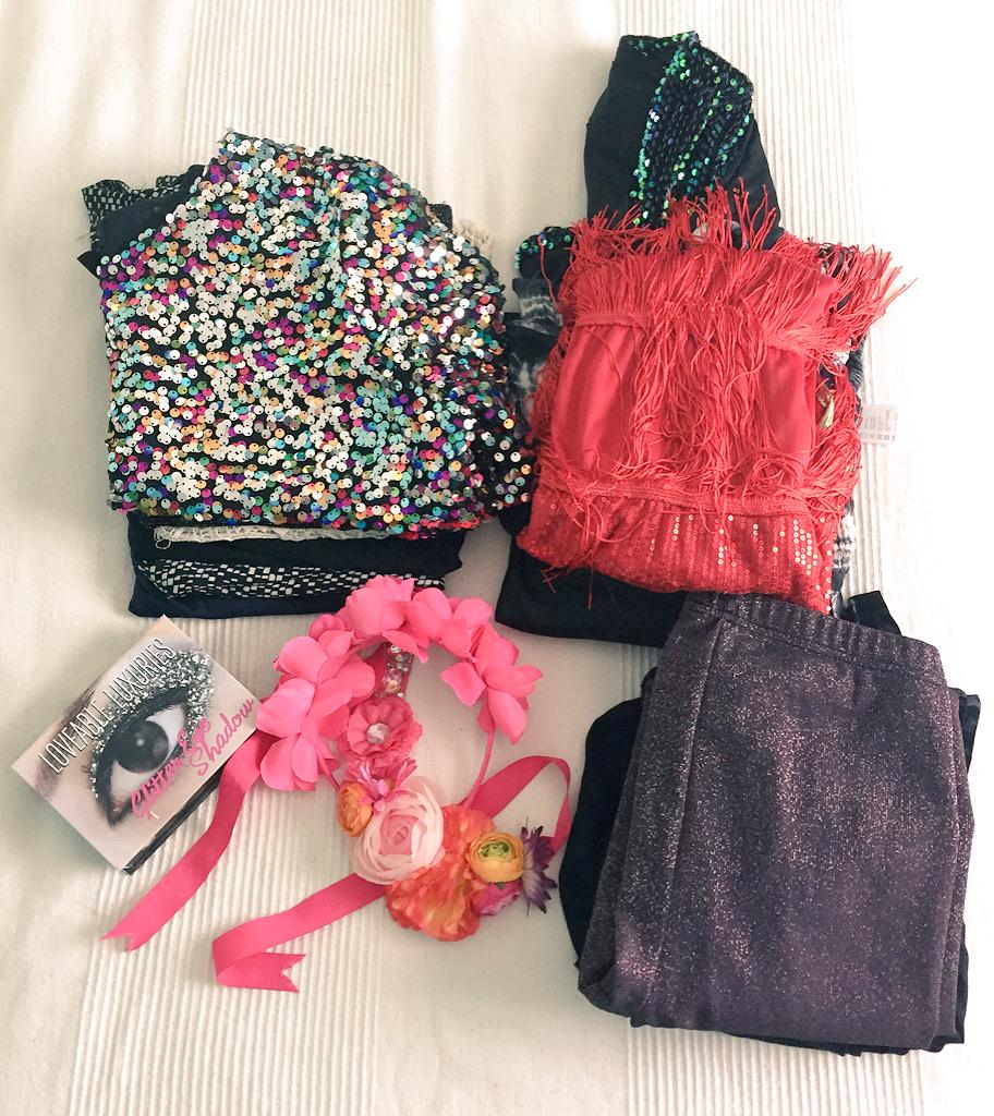 sofiabianca's tweet photo. Only packing the essentials...#Glasto2015 #sequinsforever http://t.co/uptB4HLmqg