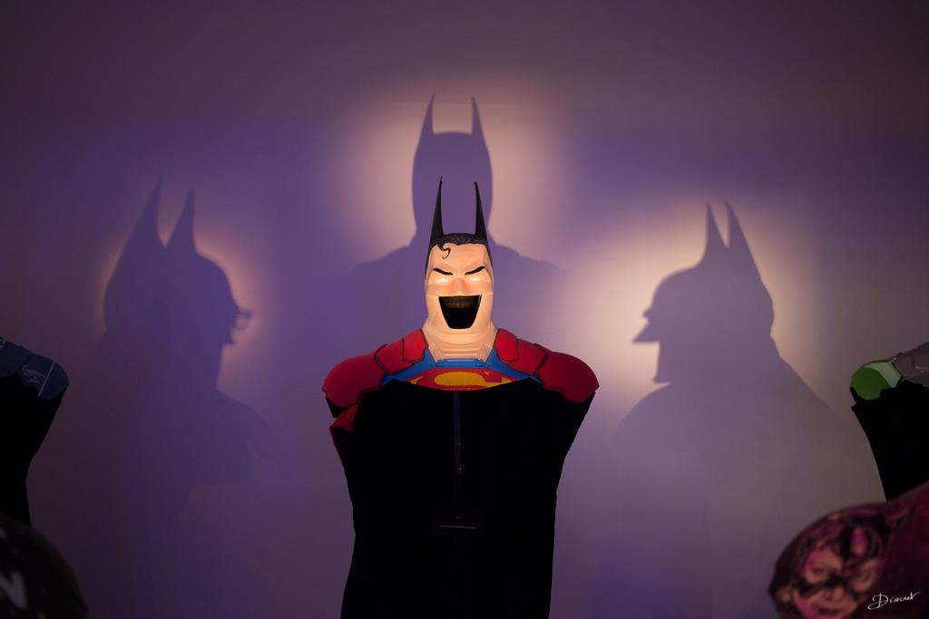 Discret's tweet image. Demain dernier jour d&apos;expo @warnerbrosfr #BeTheBatman 6 rue Muller 75018 instagram.com/discret