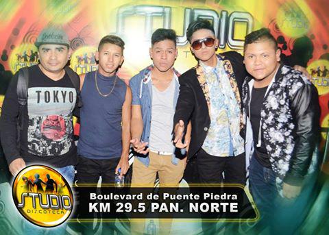 Este es nuestro combo !
La Lenta じ Love Rap ツ
Carrillo Producciones
#DJChristofer
Mananger : Carlos Carrillo