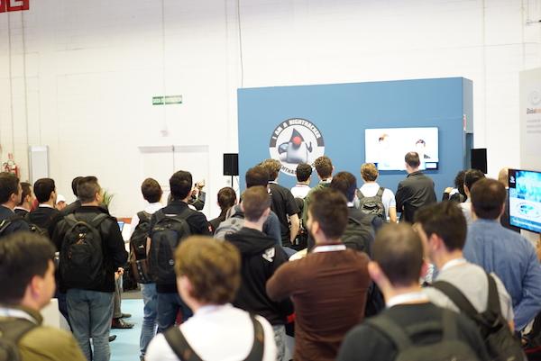 java's tweet image. Stop by the Java Hub for #Hackergarten #NightHacking #Javaonebr