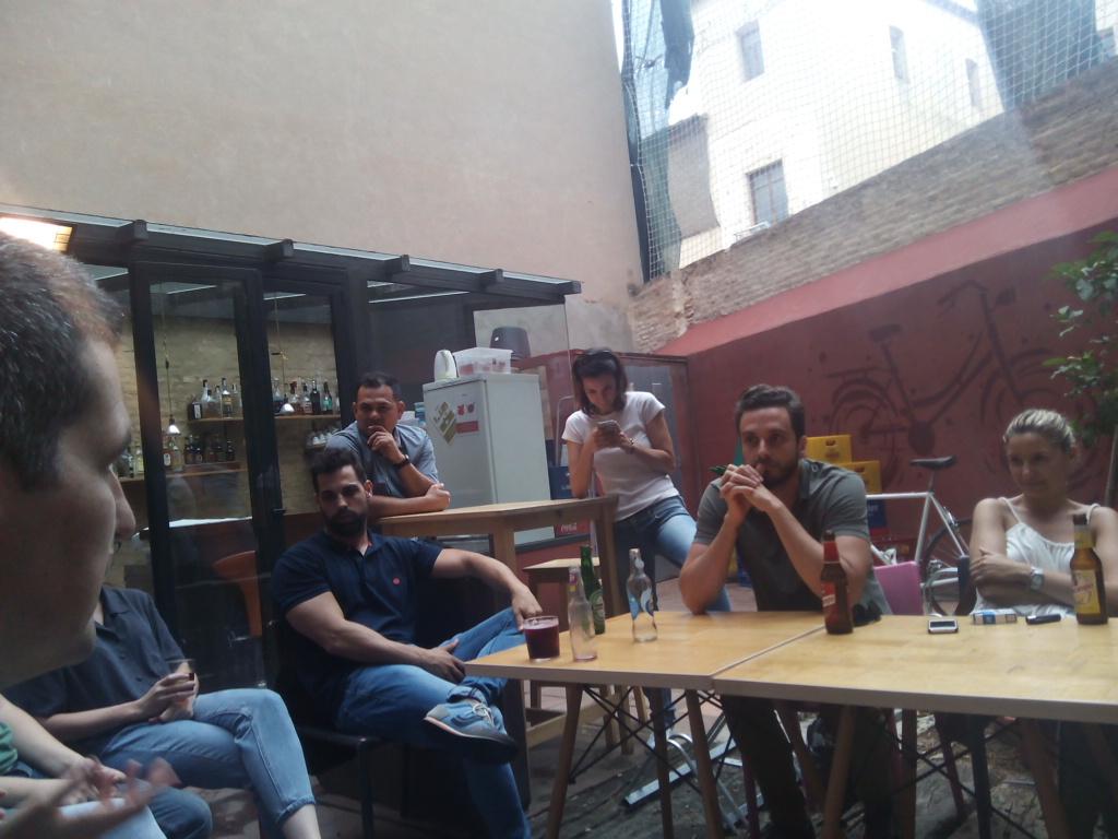NMSValencia's tweet photo. Nos hemos venido a conocer CMOs en #cmonkeys http://t.co/Kd7y9SHw31