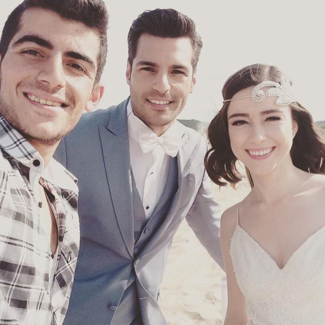 GurelOfficall's tweet photo. Benim güzel partnerim can partnerim 🙈 Ne güzeldi seninle çalışmak 2.sezon tekrar yeni bir biz 🙆👯🎈 @CayogluOfficial http://t.co/QFbkS2DNBi