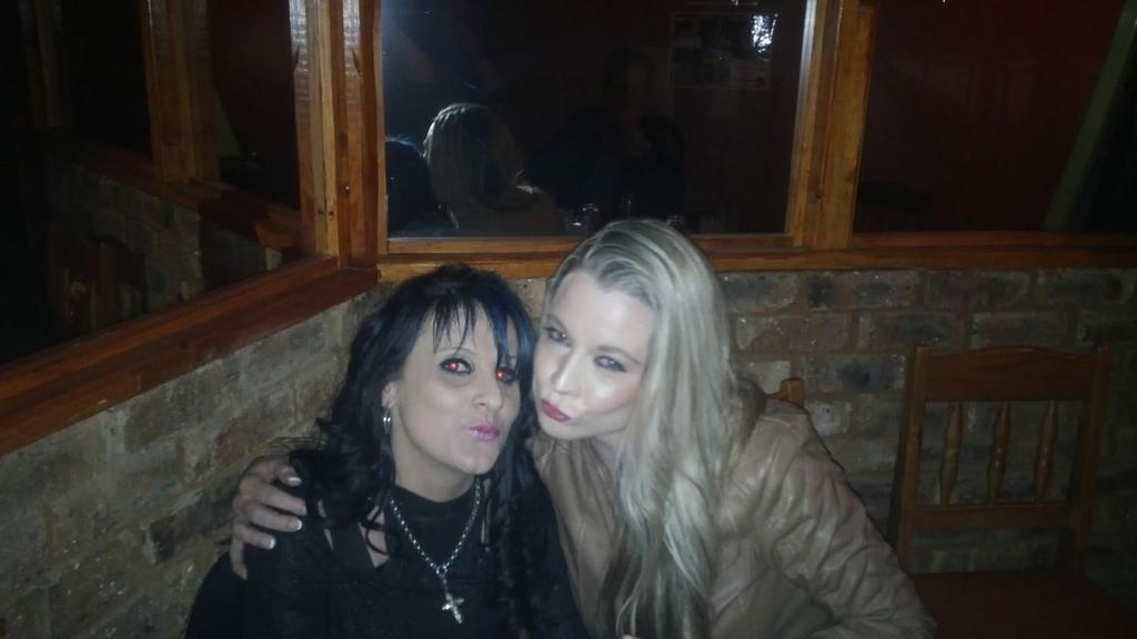 quinzellduples1's tweet photo. @Cordelia_Live #NewFriends  #Makingmemories http://t.co/ydhdvpwHFi