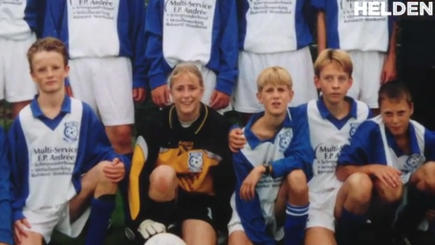 barbarabarend's tweet photo. Prachtige repo over @LoesGeurts met haar oud-teamgenoten en -trainers van @RES_Bolsward: http://t.co/dKs9RDRzGU http://t.co/Rh2hyB6bvd