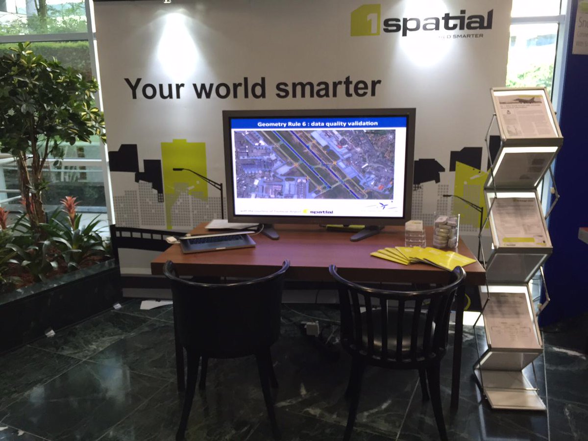 1Spatialfr's tweet image. Fiers et heureux d&apos;être présents au #SWIMMasterClass 2015 @SESAR_JU @eurocontrol sesarju.eu/swim-mastercla…