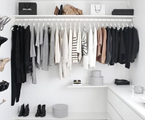 stylespotterapp's tweet photo. How to shop and dress like a blogger: https://t.co/CjBzhR0PjE  #fbloggers #lbloggers #bbloggers http://t.co/TdqclIJ9Yg