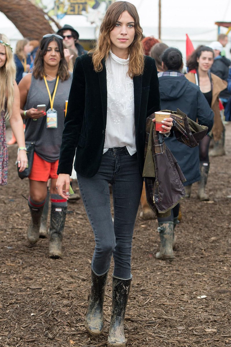 BritishVogue's tweet photo. #glastonbury is coming: but who will be your festival style muse? http://t.co/pL1qYBNLs1 http://t.co/CunAabqDxz