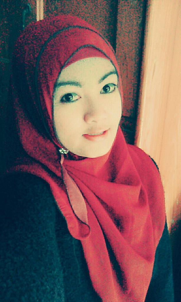 Yuesih_507's tweet photo. Assamualaikum cantik..  #hijabLover http://t.co/sqlHe62ak8