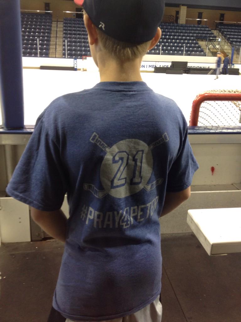 AndySlaggert's tweet photo. @pray4peter tee shirt at ND Hockey Camp today http://t.co/6nZyRPfmkE