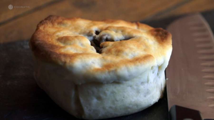 A3Noticias's tweet photo. ¿Recuerdas las empanadas de carne de la Sra. Lovett en 'Sweeney Todd'? Una receta de @Yumland http://t.co/NG0tHhQ5cL http://t.co/H8ZqNRj9OH