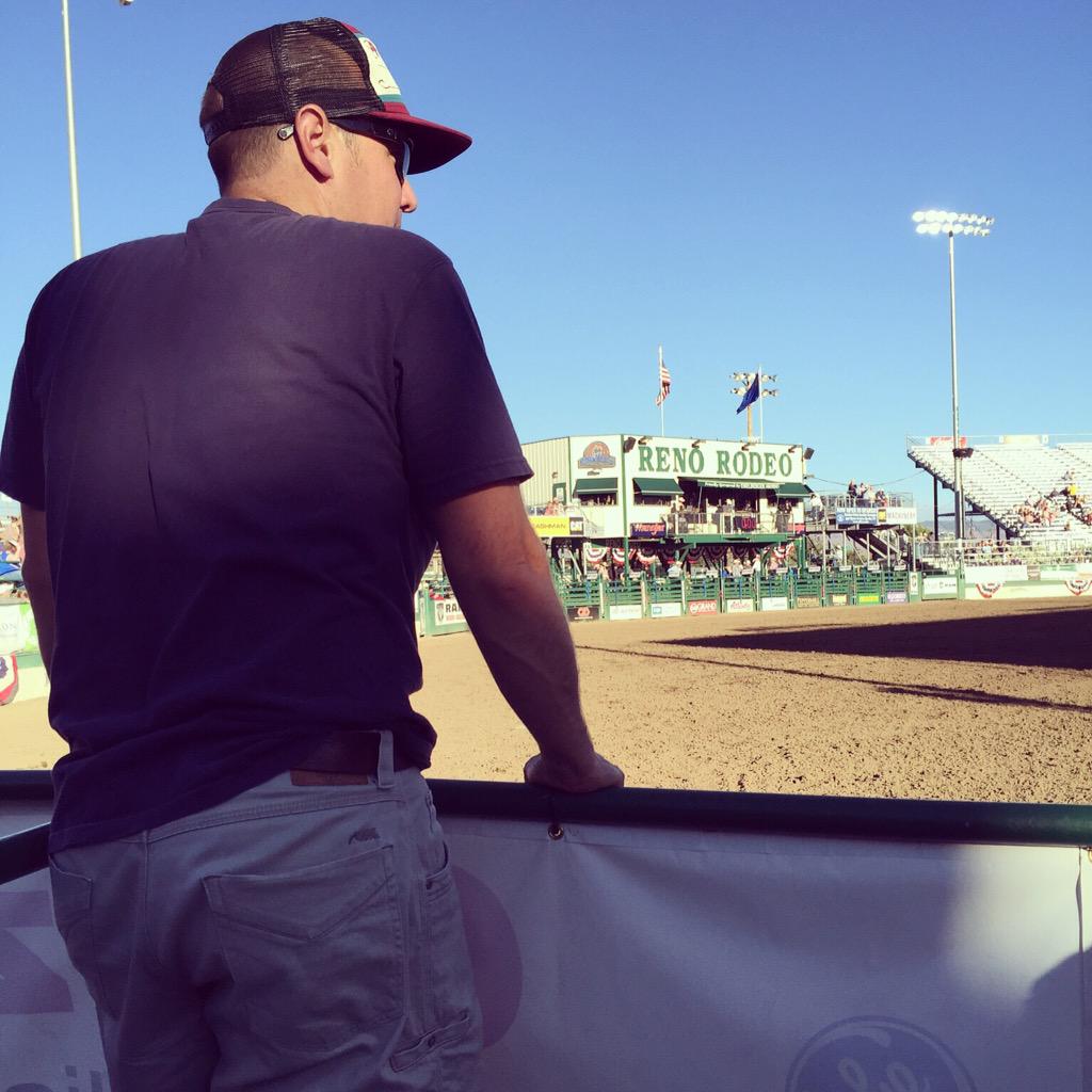 Jason_Mattick's tweet photo. Cowboys prefer jeans. Me, I'll stick to my @MountainKhakis Camber 105s. #getinourpants #lifeuntucked #RenoRodeo http://t.co/q5Q9w2qLWF