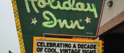 EnjoytheArts's tweet photo. "Celebrating a Decade of Cool Vintage Signs" @SignMuseum http://t.co/r0zp5WFBkG #EnjoytheArts #SignMuseum http://t.co/pG4W4z83sp