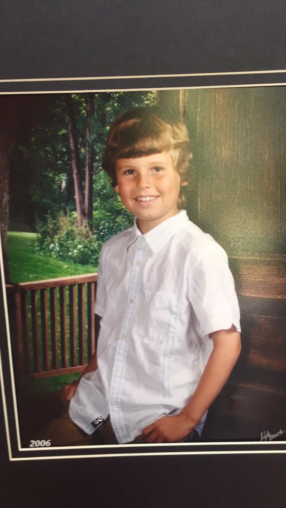 mandeville19's tweet photo. Happy Bday to one of my good friends @ben_mcelwee33 hope it's a good one #flow #82club http://t.co/yB9bwC4OtV