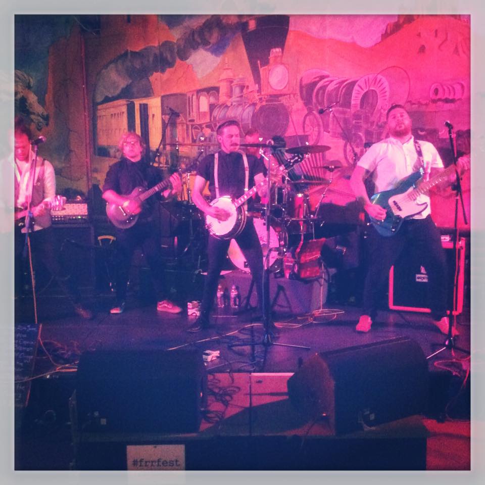 frrfest's tweet photo. We had a fantastic weekend at #frrfest 2015!
@Serasongs @sonsofclogger http://t.co/gbBcqi85yi