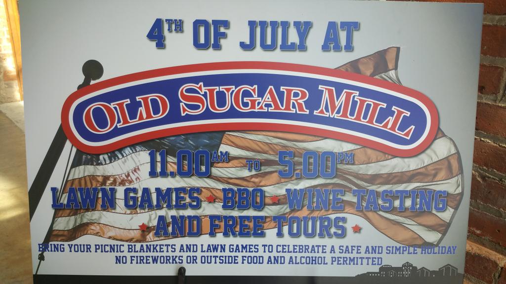 WeddingsOSM's tweet photo. Plans for #Fourth? Come enjoy daytime #4thofJuly #simplyBBQ #FoodtruckPicnic for purchase 11-5 Bring your #Lawngames http://t.co/a7H4Ee4Ojf