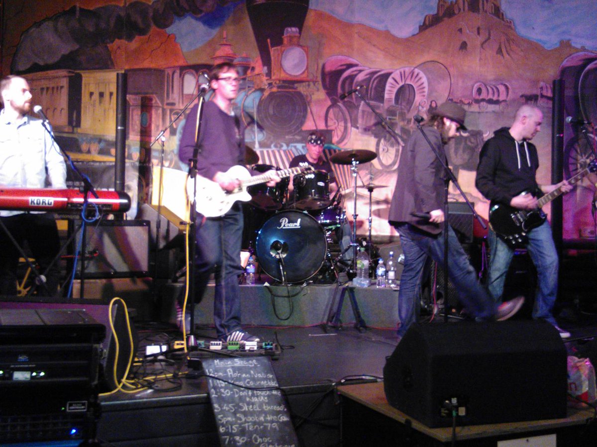frrfest's tweet photo. We had a fantastic weekend at #frrfest 2015!
@choc_electrique @connemarastone http://t.co/Uc1JQm4RoL