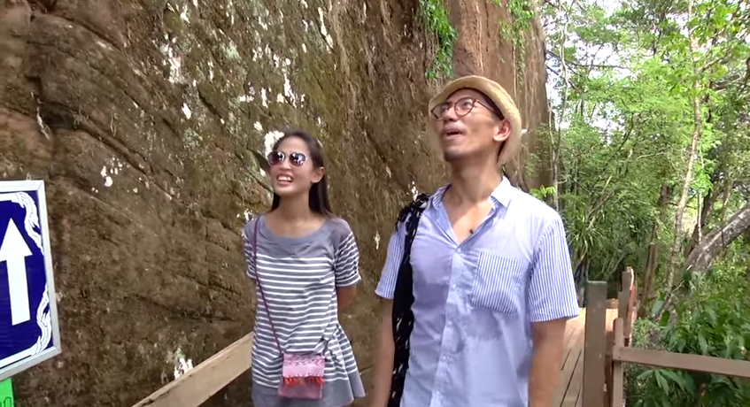 "เมาเพศ หมดราคา
เมาสุรา หมดสำคัญ
เมาพนัน หมดตัว
เมาเพื่อนชั่ว หมดดี"
ป๋อมแป๋ม: ส่วนเมาคลี ลูกหมาป่า 555 #เทยเที่ยวไทย