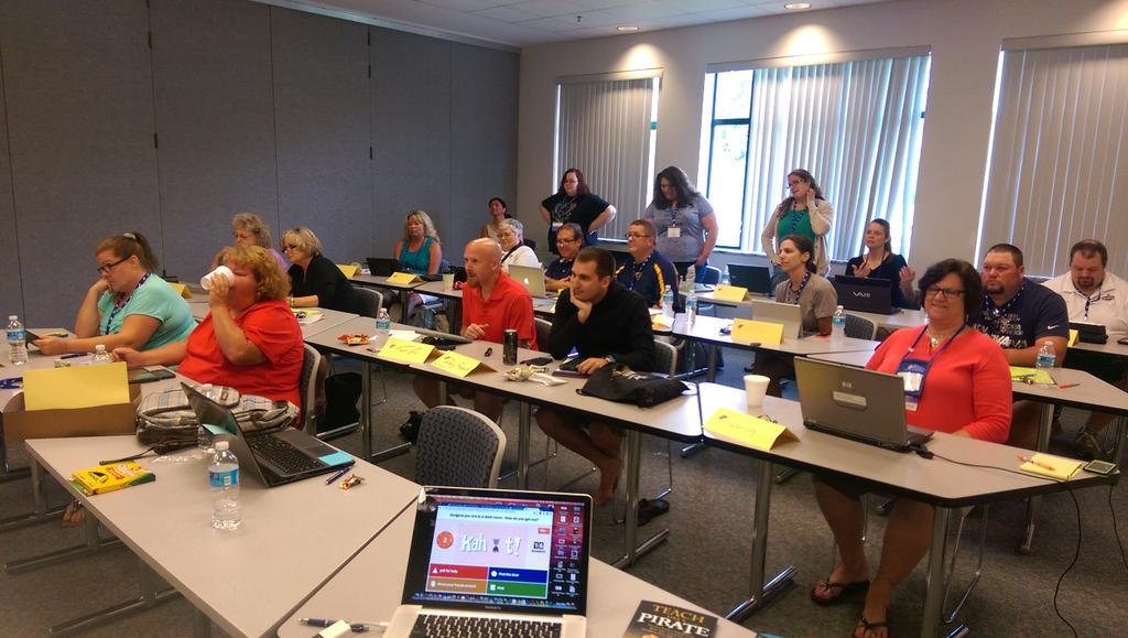 Mr_Oldfield's tweet photo. #aftwvsummer15 @GetKahoot is a hit! They love it! http://t.co/uhYd1QjOAe