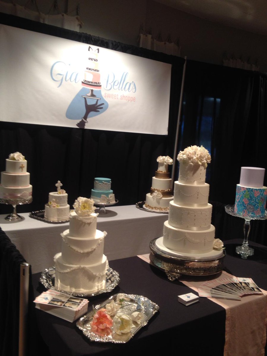 A wonderful wedding event. #wedding #charlestonwedding #cakes #weddingcakes #charlestoneventplanning