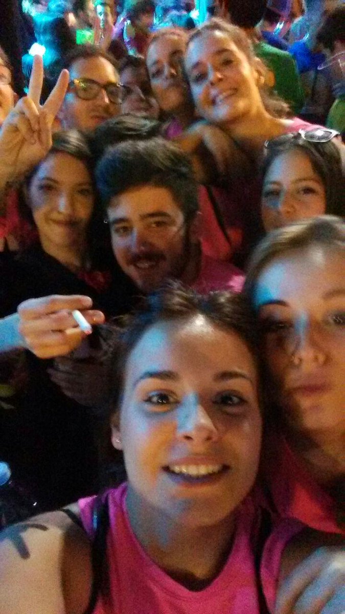 VDelVaso's tweet photo. Otras Dos Noches superadas esta vez sin saltos ni caidas desde el carro!! #HoyAlgunoVaPalRioFijo http://t.co/xMQCoriAX4