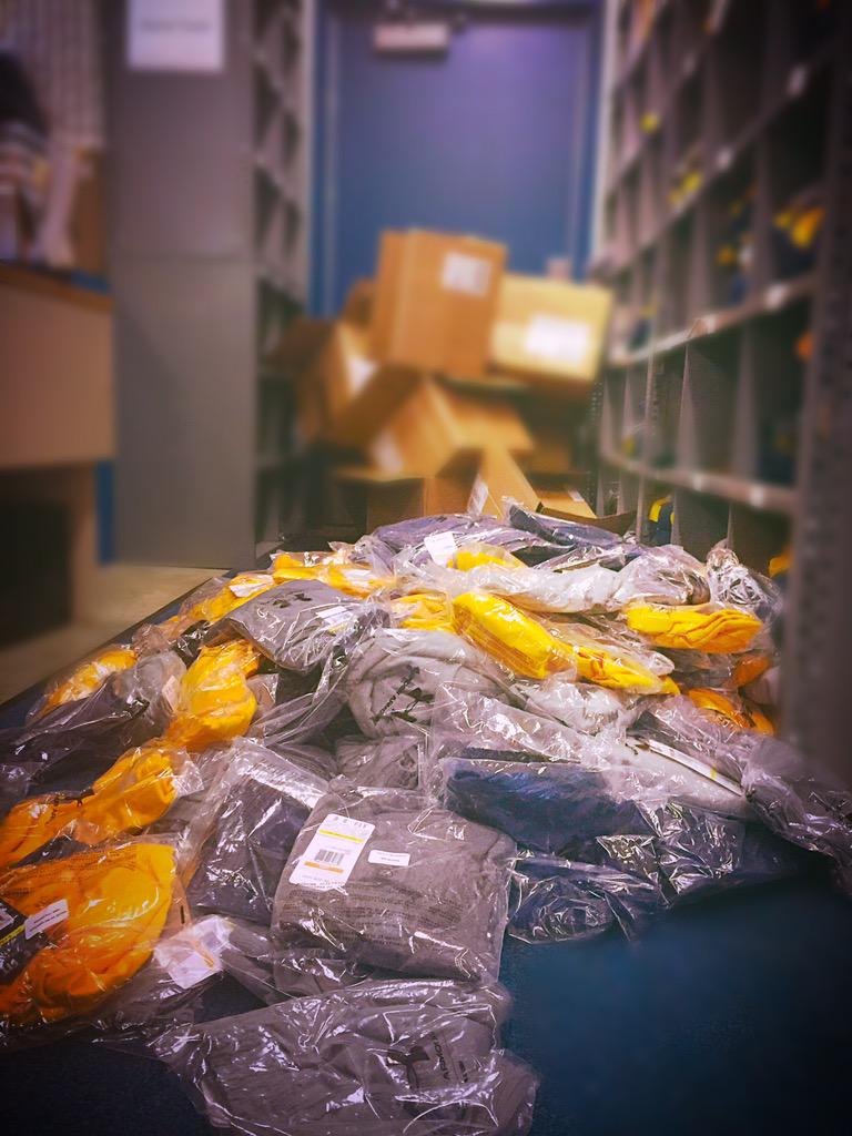 KentStEquipment's tweet photo. First shipment from @UnderArmour , thanks a lot @BSNSPORTS !! #PracticeClothes http://t.co/GM1dlGESJl
