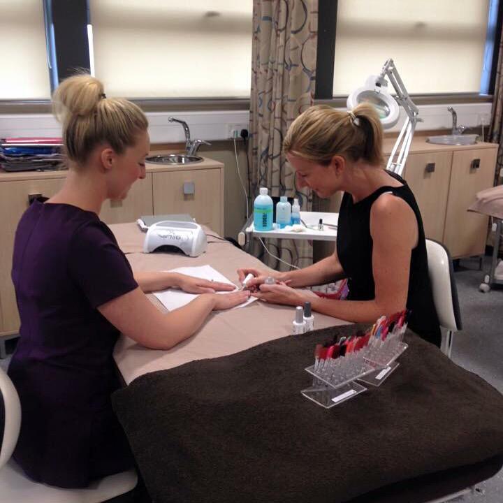 hcfehbmup's tweet photo. One to one private training taking place @hartlepoolfe @hartlepoolfe @luminarysalons http://t.co/WKBk9nqrAj