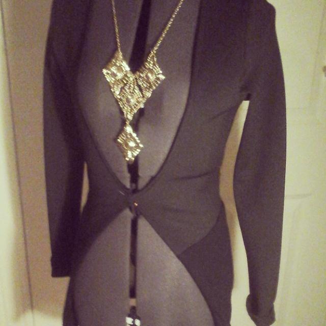 hannahgracey31's tweet image. #upcycled an old evening dress of mine in to this stylish blazer! Just needs to perfect button now!