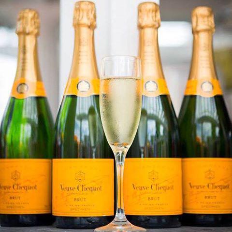 Los cuatro fantásticos. @VeuveClicquot