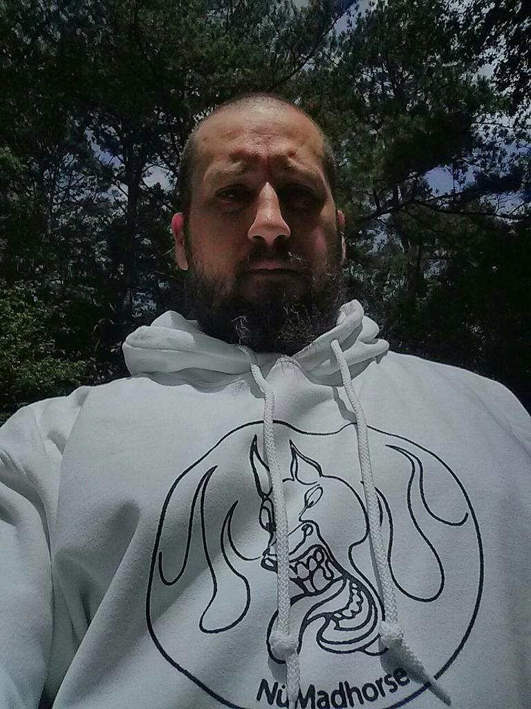 numadhorse's tweet photo. My sweatshirts arrived http://t.co/vO09bZSRw4