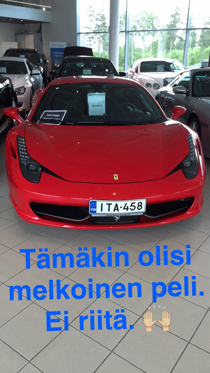 urheilucast's tweet photo. Kävin katsomassa, miltä menestys näyttää vaikealla alalla. Vaikea varmaan arvata, mihin näistä riitti. #AutoOutlet http://t.co/rn0ZDLcza1
