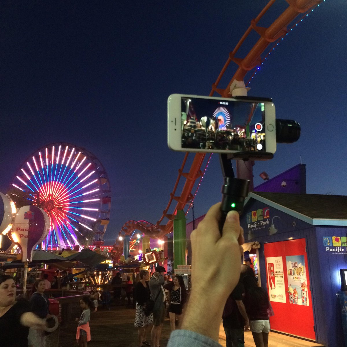 owldollyfun's tweet image. Beholder #SmartphoneStabilizer $259.95 #iPhone6Plus #smartphone #fathersday #nightlife #SantaMonicaPier #Stabilizer