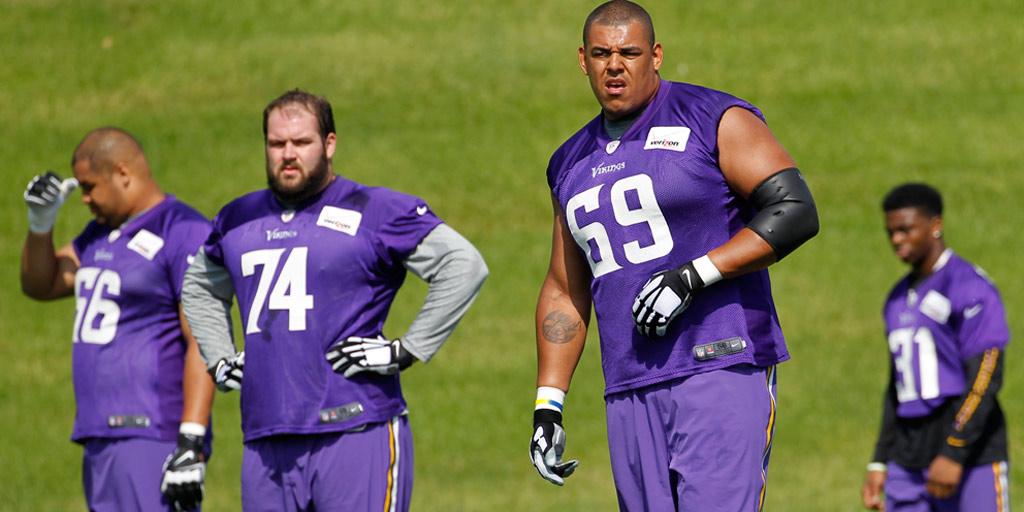 NFL's tweet image. 6'9". 350lbs.
Played football in Poland + Germany.

Now.. he's out to earn a @Vikings job: at.nfl.com/iomrxgh