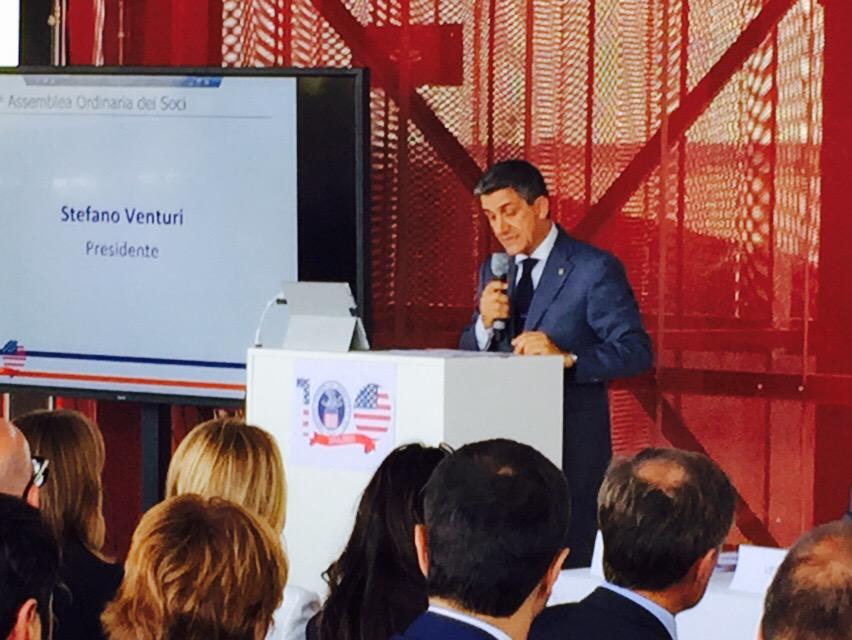 AmChamItaly's tweet photo. Il Presidente @stefano_venturi relaziona l'Assemblea sulle prospettive future della Camera #AmCham100 http://t.co/dNJVoY5taG
