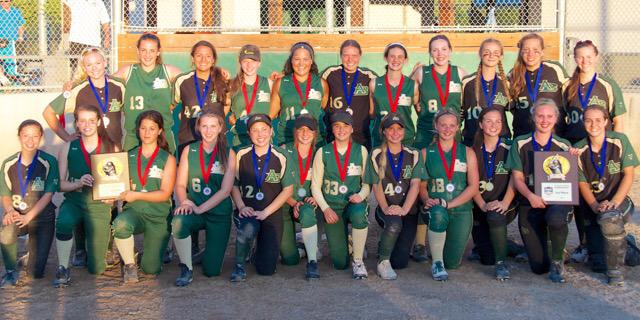ABGoldFastpitch's tweet photo. Congrats to @AB2000Fastpitch &amp;  @AB2001Fastpitch for dominating ASA Seatac Metros last weekend http://t.co/UJ6egaHmUC http://t.co/okC0t2whMf