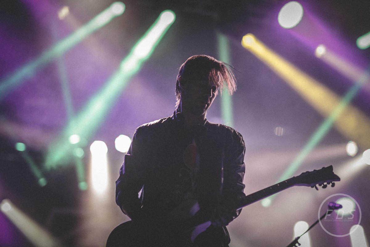 Freddydangeloco's tweet photo. Last year we were blessed with the opportunity to shoot photos of @paparoach Here are some of our favorite shots! http://t.co/rDi7c8yPWE