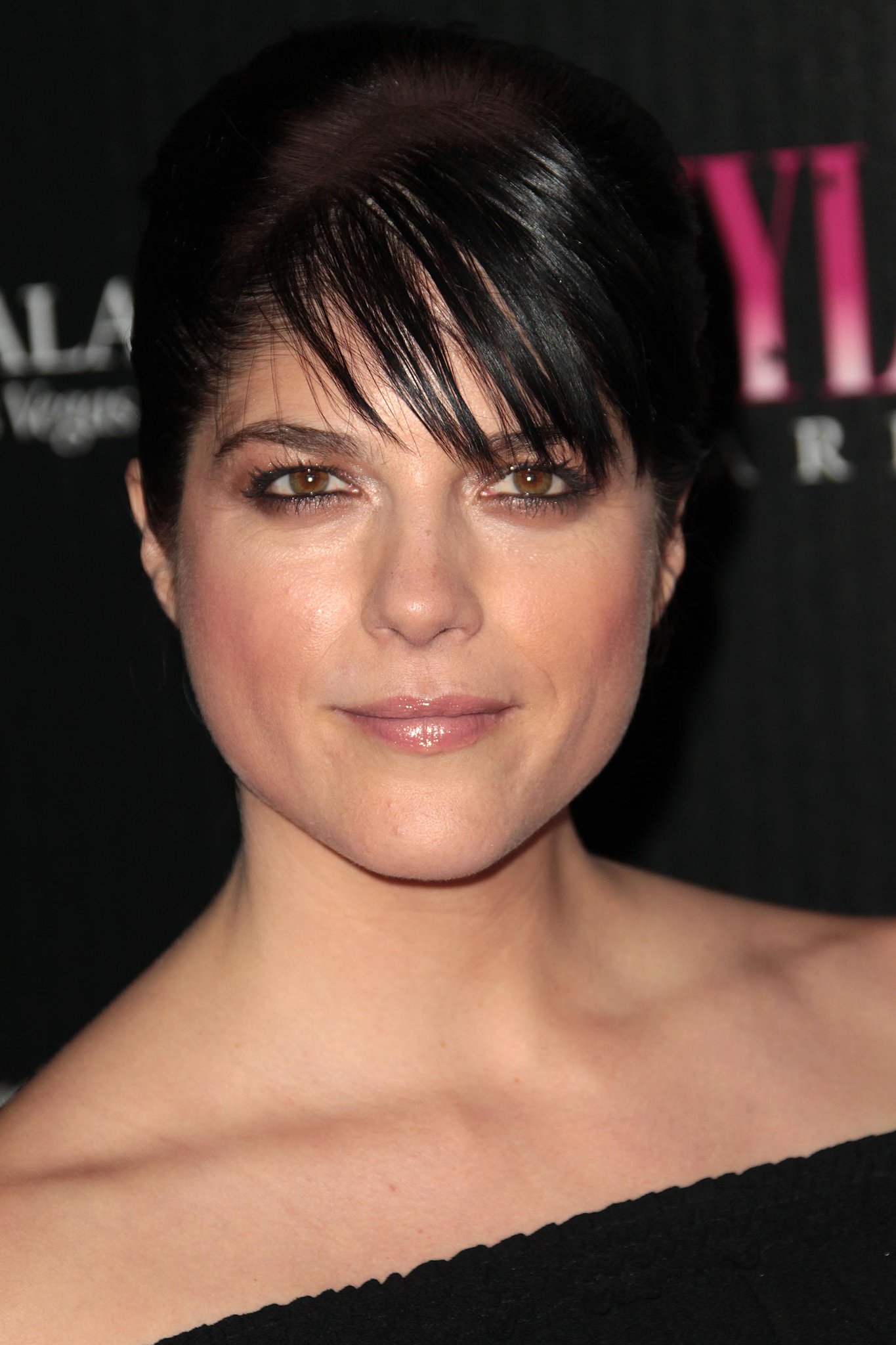  ReinaaRoyale: Happy birthday, Selma Blair! 