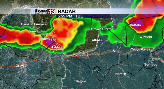 bryanweather's tweet image. Storms moving SE all across the region!  Heavy rain along with lightning continues.  @CabellCounty911