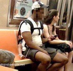 jr7__77's tweet photo. 😳في شي غلط بالصوره 😱 http://t.co/EFOqw27xbc