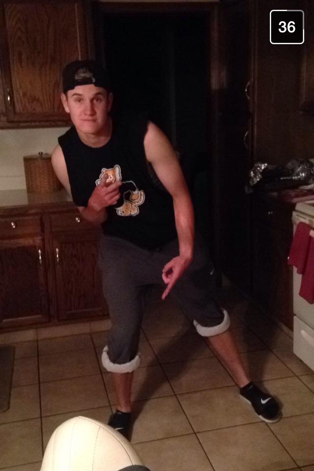 _LittleRonaldo_'s tweet photo. 500 Retweets and @Adam__Clark will come back to Olivet! Make it happen! http://t.co/T6UDq588fS