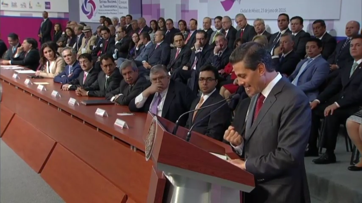 diario24horas's tweet photo. #ENVIVO @EPN: Con la instalación del #CSNT, habrá una relación cercana entre ciudadanos y autoridades http://t.co/hEdzeVYLVF