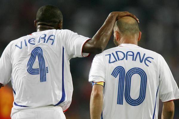 Two legends have the same birthday? Happy birthday Zinedine Zidane and Patrick Vieira! 