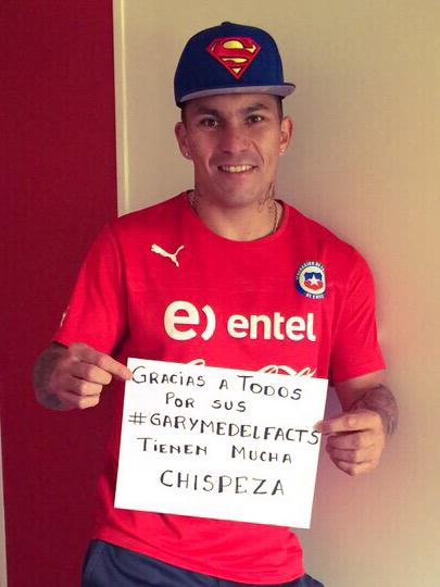 MedelPitbull's tweet photo. Ufff, Me leí todos los #GaryMedelFacts. Eran cientos, pero me demoré solo un minuto en leerlos 😁😁😁😁 http://t.co/Pke5tmzn6h