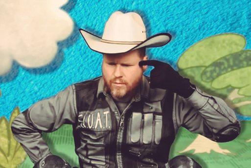 Happy birthday, Joss Whedon!! Thank you for sharing your creativity, love and, well,...Scary Smash. 