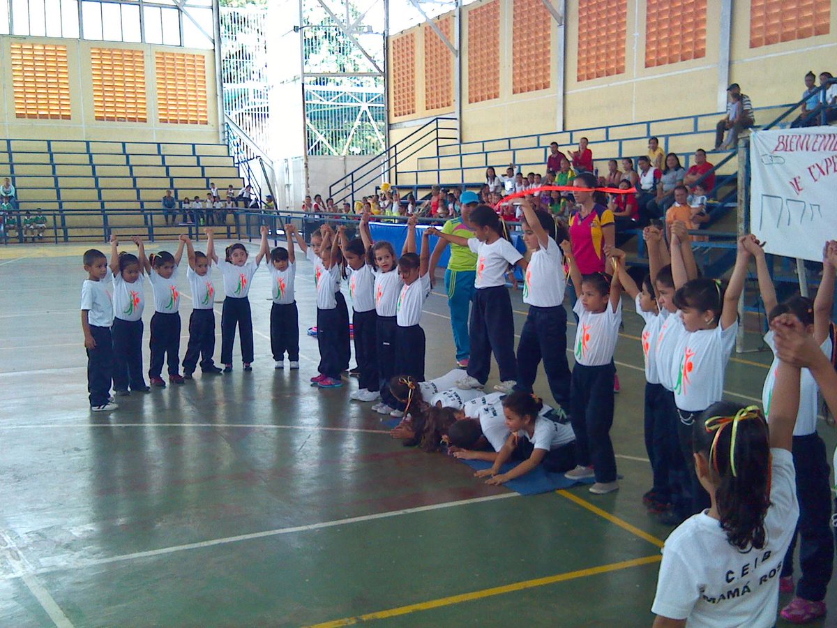 CEFIDERM1AAT's tweet photo. Revista gimnástica municipal, CEIB Mamá Rosa @meaat01 @MPPEDUCACION @Sorayaachkar @masolme @DEPORTEZEB http://t.co/CX5mkeD4uQ