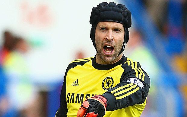 Footballtweet's tweet photo. Arsenal have agreed a £10.9m fee with Chelsea for Petr Čech. Deal now gets full go ahead. http://t.co/ss1VXhem3a