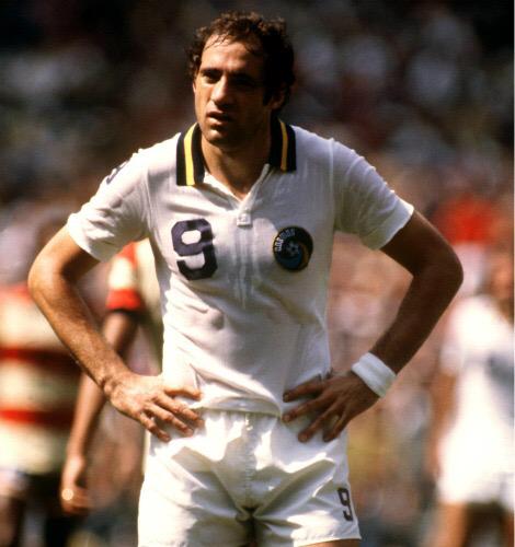 Salim_Dib's tweet photo. @NYCosmos the first #Galatics forever. http://t.co/cfZ5nxII6p
