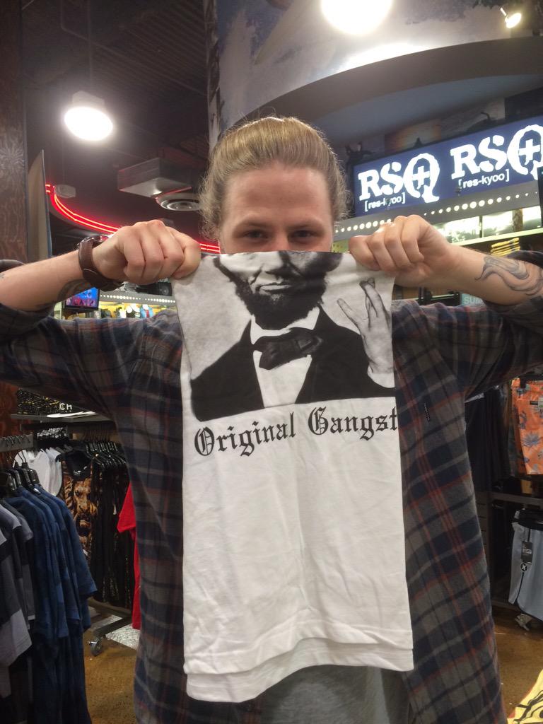 MsAliciaMack's tweet image. "@WhereIsJayMcG: #WhereIsJay #MallFun #ObviouslyAnOG #JaybrahamLincoln http://t.co/eeQSaWdoAd"