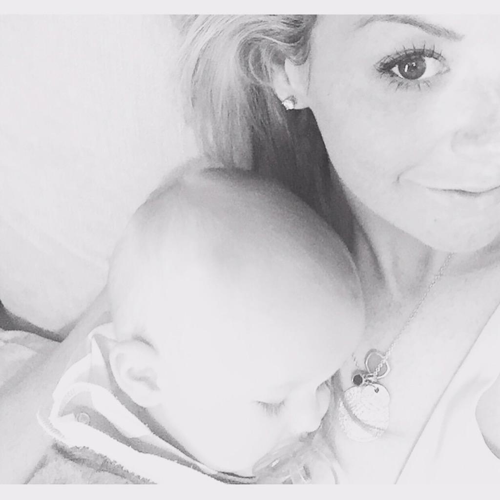 lap86's tweet photo. Happiness 💙 http://t.co/3mn70BcrIf