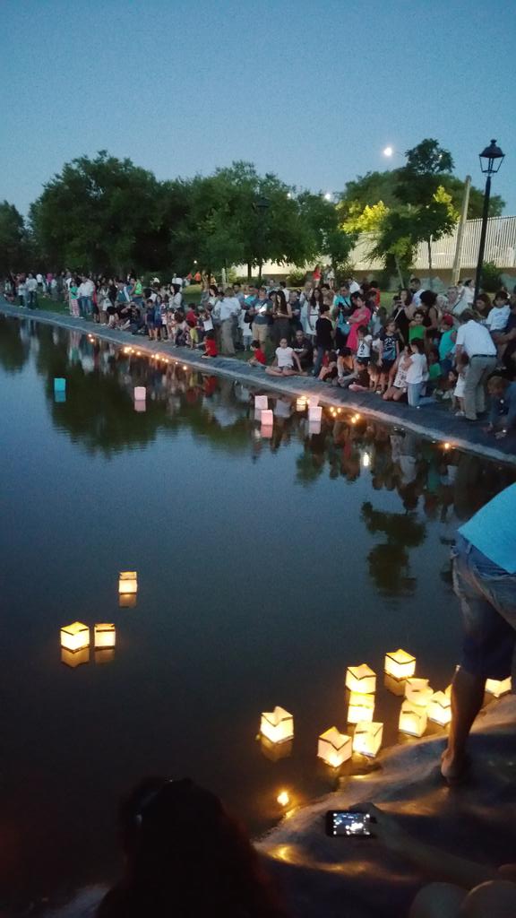 espartinas's tweet photo. Noche de San Juan en el Parque de El Teso http://t.co/SOvYiTNPrH