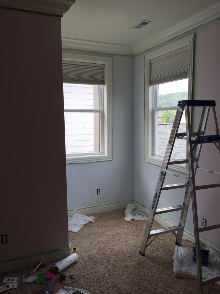 Kayla_Tompkins's tweet image. Painting the nursery with @Mike_tompkins #babytompkins #7weekstogo